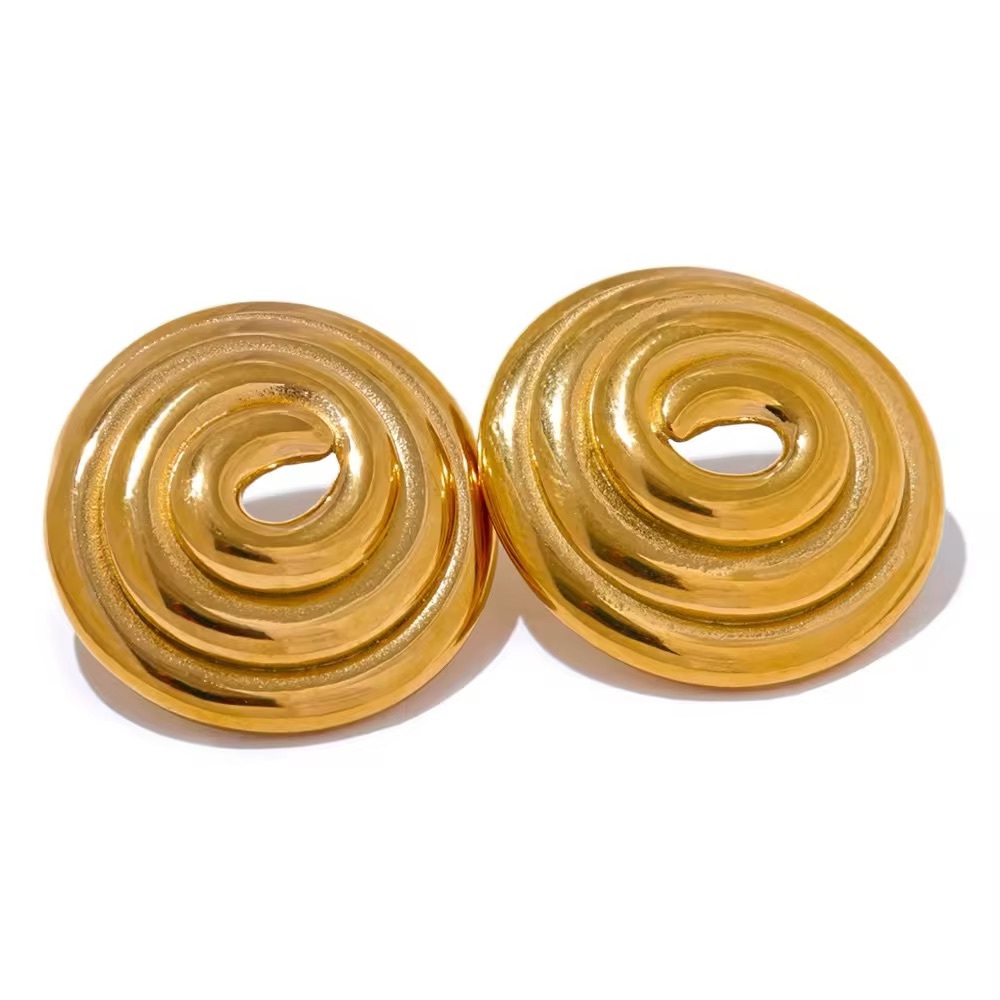 Gold vintage inspired earrings
